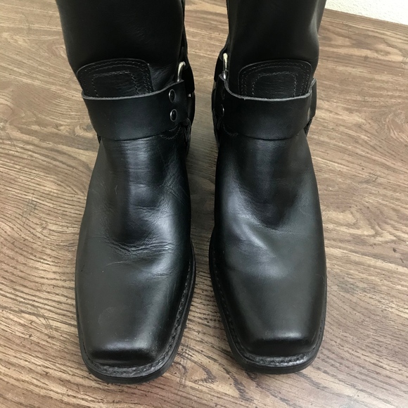 Frye Classic Black Harness Boot 12R (EUC) - Picture 4 of 8